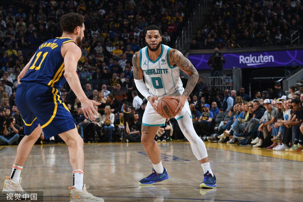 于公共活动 于公共活动